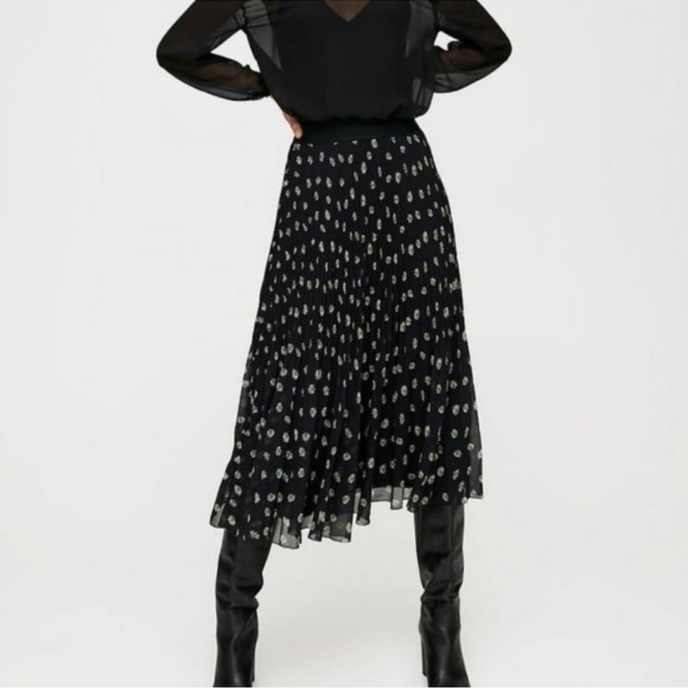 Wilfred Twirl Pleated Skirt